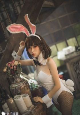 和上司女部长出差bd在线
