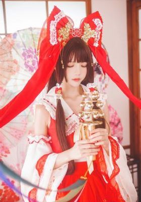 《年轻的老师》免费观看